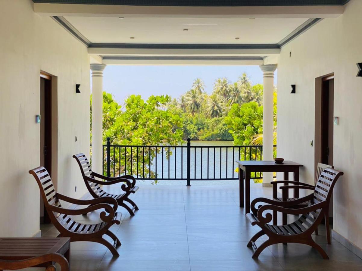 Villa Riverside อลุทกามา ภายนอก รูปภาพ