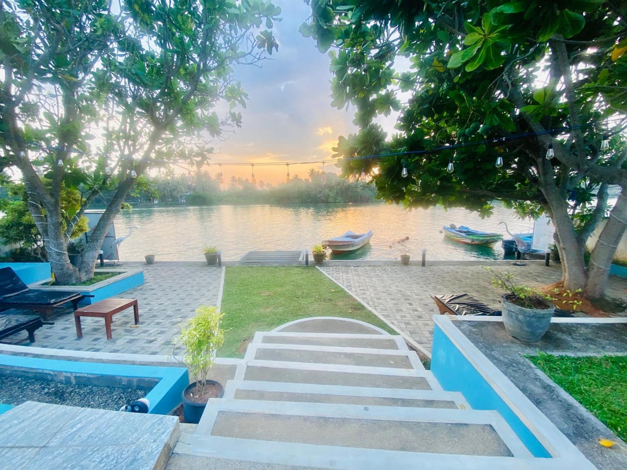 Villa Riverside อลุทกามา ภายนอก รูปภาพ