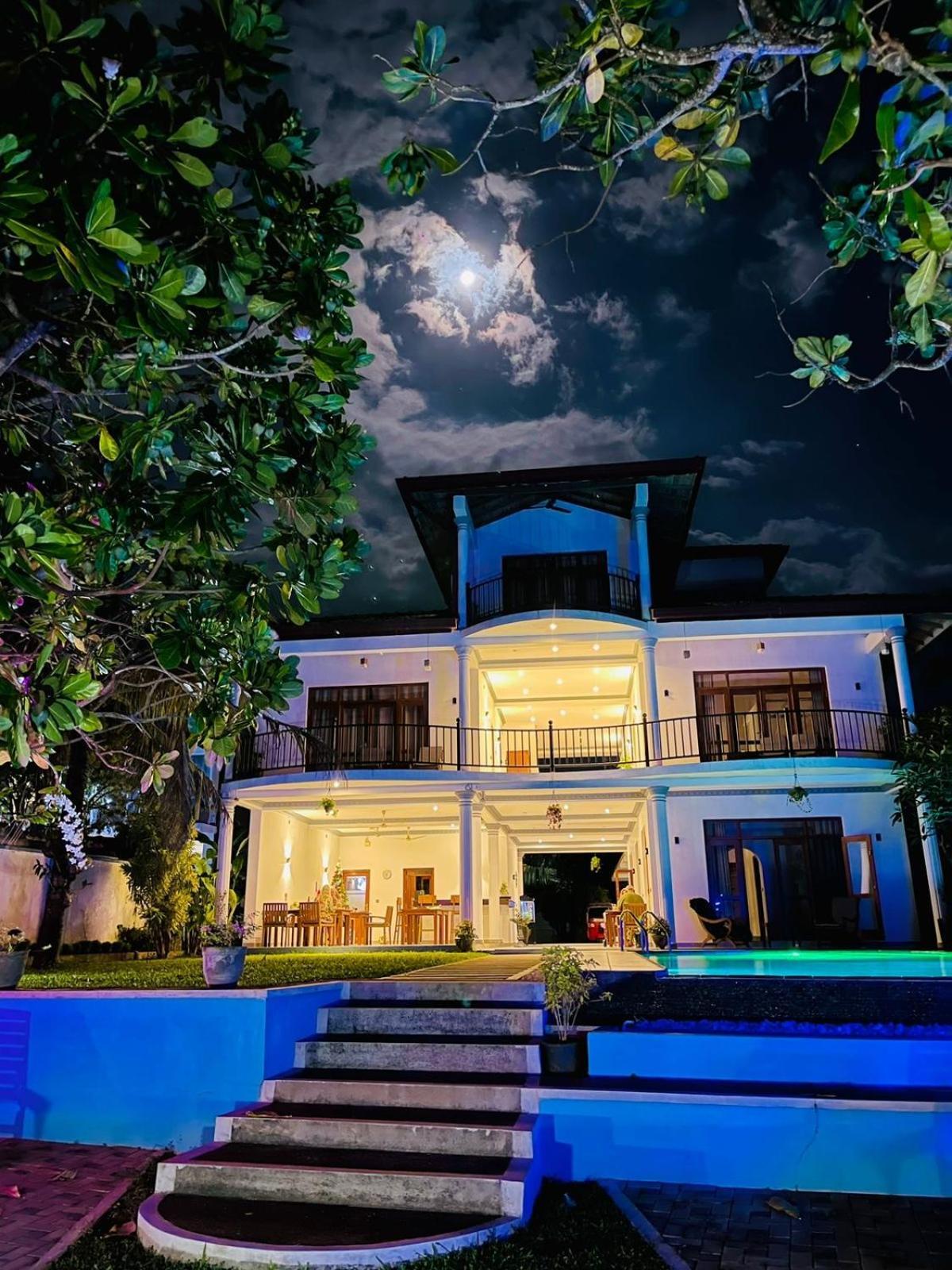 Villa Riverside อลุทกามา ภายนอก รูปภาพ